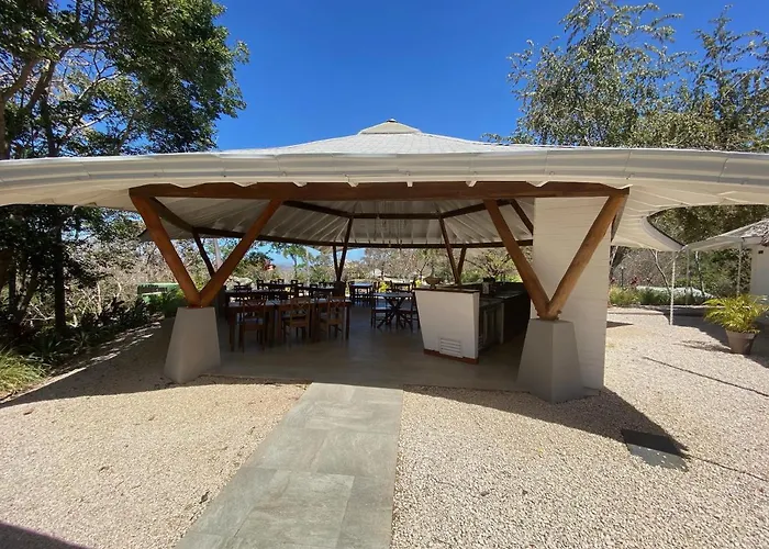 Mikado Natural Hotel 4*